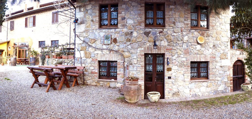 Agriturismo Il Noce Castiglione dʼOrcia Exteriör bild