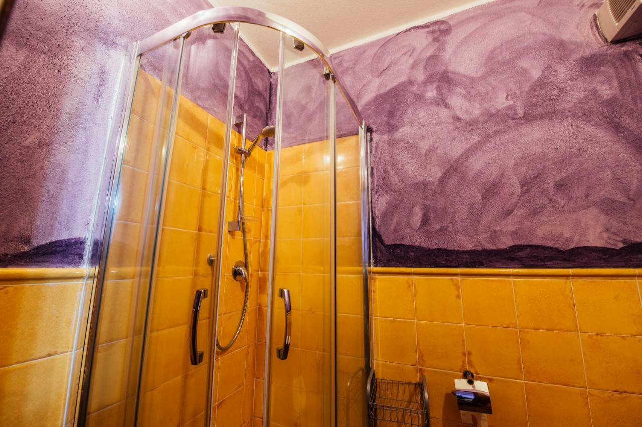 Agriturismo Il Noce Castiglione dʼOrcia Exteriör bild
