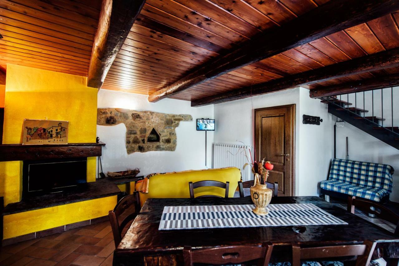 Agriturismo Il Noce Castiglione dʼOrcia Exteriör bild
