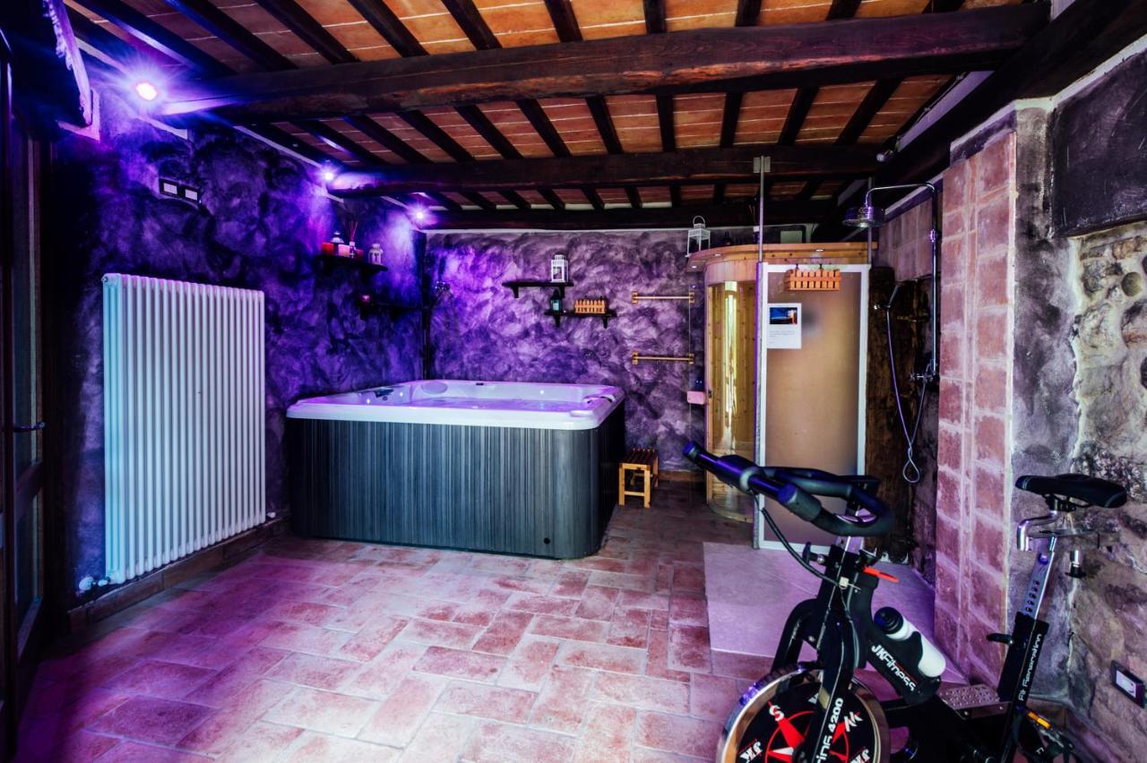 Agriturismo Il Noce Castiglione dʼOrcia Exteriör bild